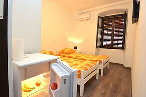 Studio Inn