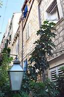 Studio Inn