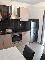 Apartments Limuni
