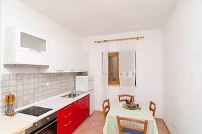 Apartments Limuni