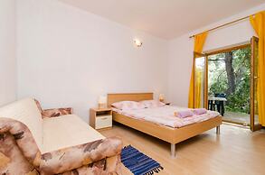Apartments Limuni
