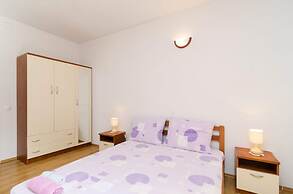 Apartments Limuni