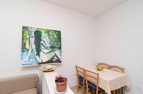 Apartments Limuni