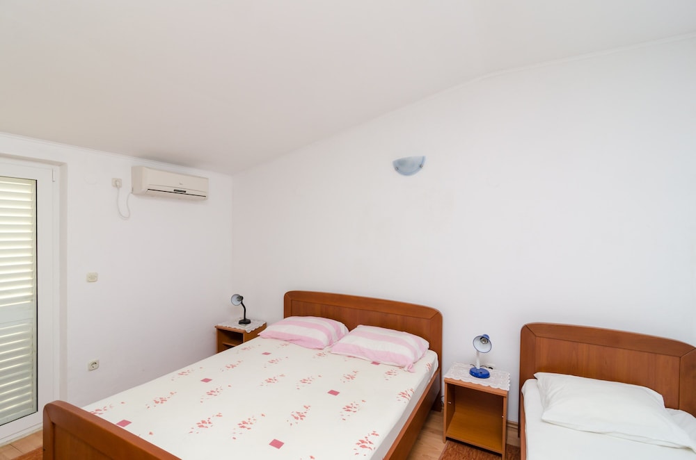 Guest House Sobra