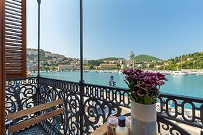 Boutique Villa Root