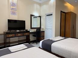 Villa MJ Maristela Beach Resort