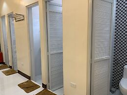 Villa MJ Maristela Beach Resort