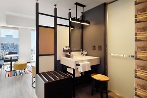Aloft by Marriott Tokyo Ginza