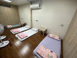 Fang Ju Backpackers