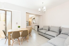 Peris Villa