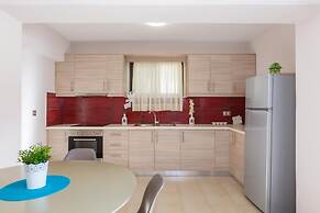 Peris Villa