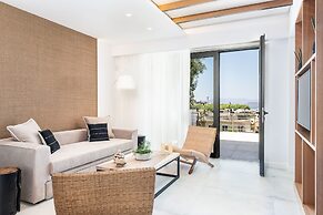 Blue Island Luxury Apartment