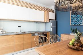Blue Island Luxury Apartment
