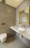 Brahma Niwas - Luxury Lake View Hotel with Infinity Pool, Udaipur