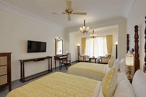 Brahma Niwas - Luxury Lake View Hotel with Infinity Pool, Udaipur
