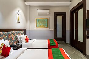 Brahma Niwas - Luxury Lake View Hotel with Infinity Pool, Udaipur