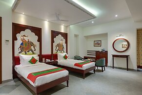 Brahma Niwas - Luxury Lake View Hotel with Infinity Pool, Udaipur