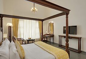 Brahma Niwas - Luxury Lake View Hotel with Infinity Pool, Udaipur