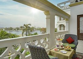 Brahma Niwas - Luxury Lake View Hotel with Infinity Pool, Udaipur