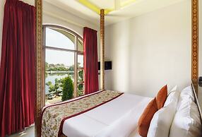 Brahma Niwas - Luxury Lake View Hotel with Infinity Pool, Udaipur