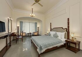 Brahma Niwas - Luxury Lake View Hotel with Infinity Pool, Udaipur