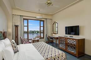 Brahma Niwas - Luxury Lake View Hotel with Infinity Pool, Udaipur