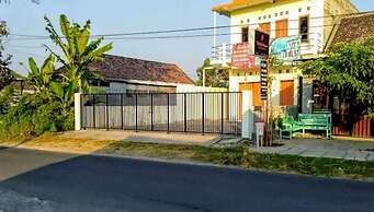 Rumah Singgah Peziarah Ganjuran