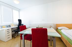 City centre studio with a balcony