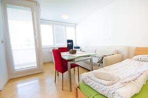 City centre studio with a balcony