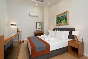 Veranda Suites