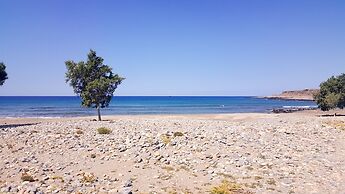Kritamos Beach Apartments