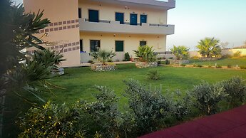 Kritamos Beach Apartments