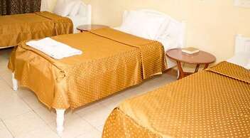 Avenue Suites Hotel