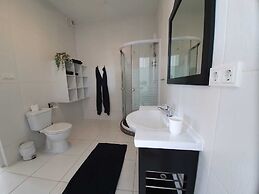 B&B Curacao nv