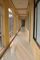 Hotel 99