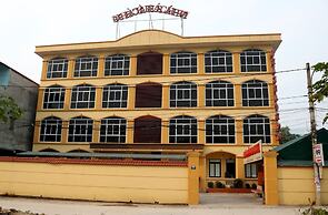 Hotel 99