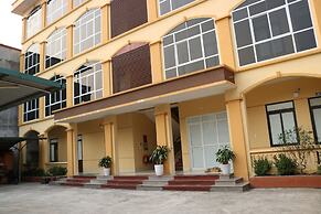 Hotel 99
