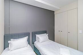 Easy Stay - The Vantage