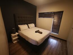 Easy Stay - The Vantage