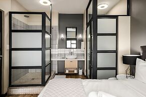 Easy Stay - The Vantage