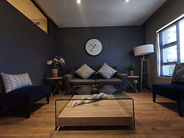 Easy Stay - The Vantage