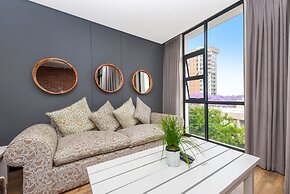 Easy Stay - The Vantage