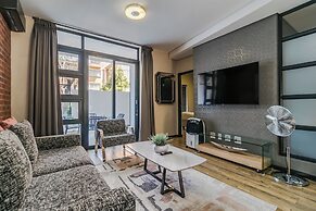 Easy Stay - The Vantage