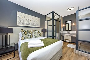 Easy Stay - The Vantage