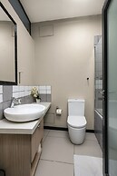 Easy Stay - The Vantage