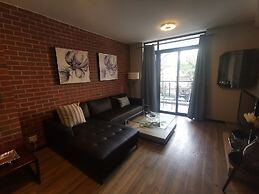 Easy Stay - The Vantage