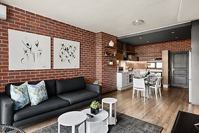 Easy Stay - The Vantage