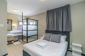 Easy Stay - The Vantage