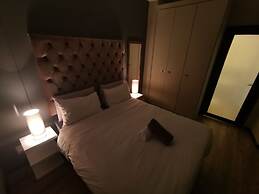 Easy Stay - The Vantage