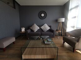 Easy Stay - The Vantage